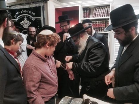 ימות המשיח: חסידות 'סאטמר' נגד המתקפה ההזויה על חסידות חב''ד ברשתות בארה''ב: "כולנו חב"ד"